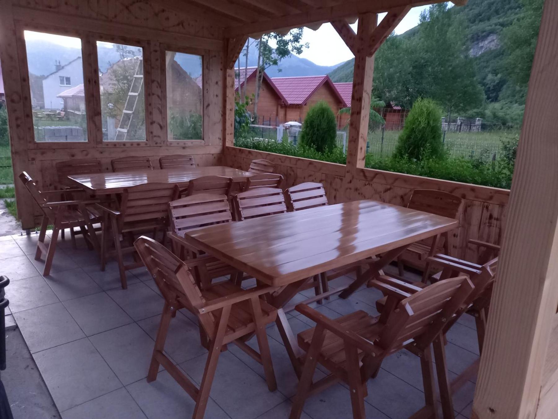 Breti'S Guesthouse Vuthaj Exterior foto